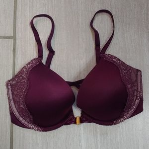 32D Victoria Secret Very Sexy Plunge Bra